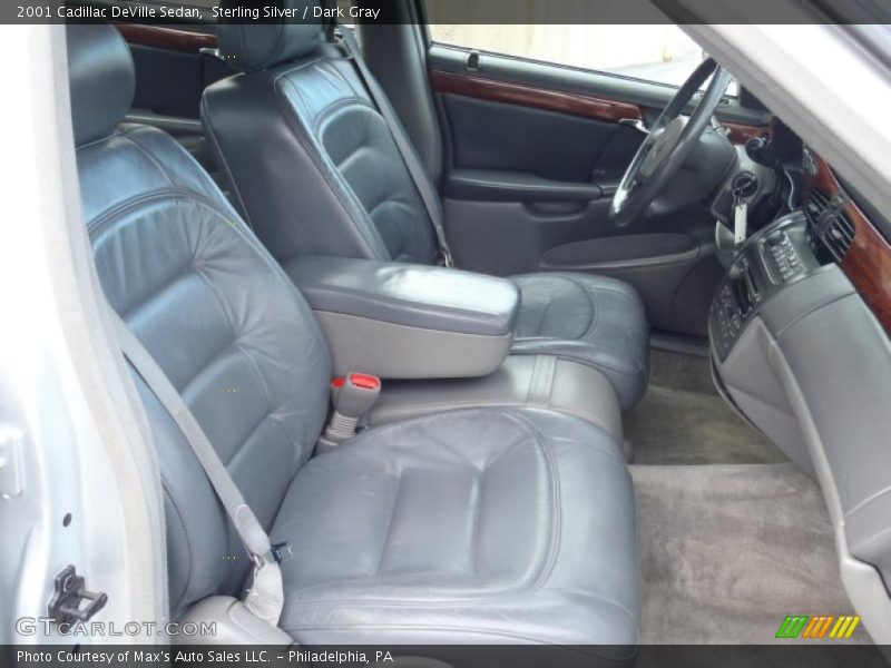 Sterling Silver / Dark Gray 2001 Cadillac DeVille Sedan