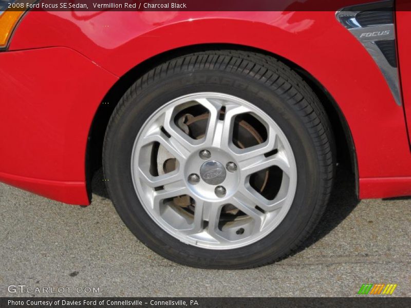 Vermillion Red / Charcoal Black 2008 Ford Focus SE Sedan