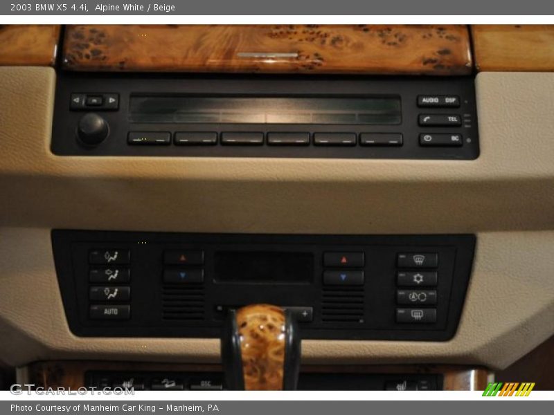 Alpine White / Beige 2003 BMW X5 4.4i