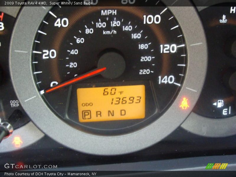 Super White / Sand Beige 2009 Toyota RAV4 4WD