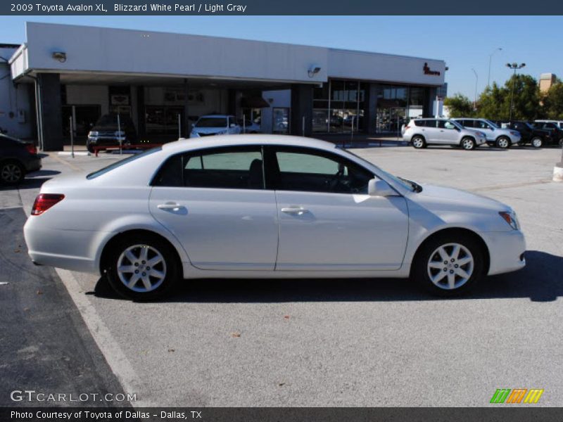 Blizzard White Pearl / Light Gray 2009 Toyota Avalon XL