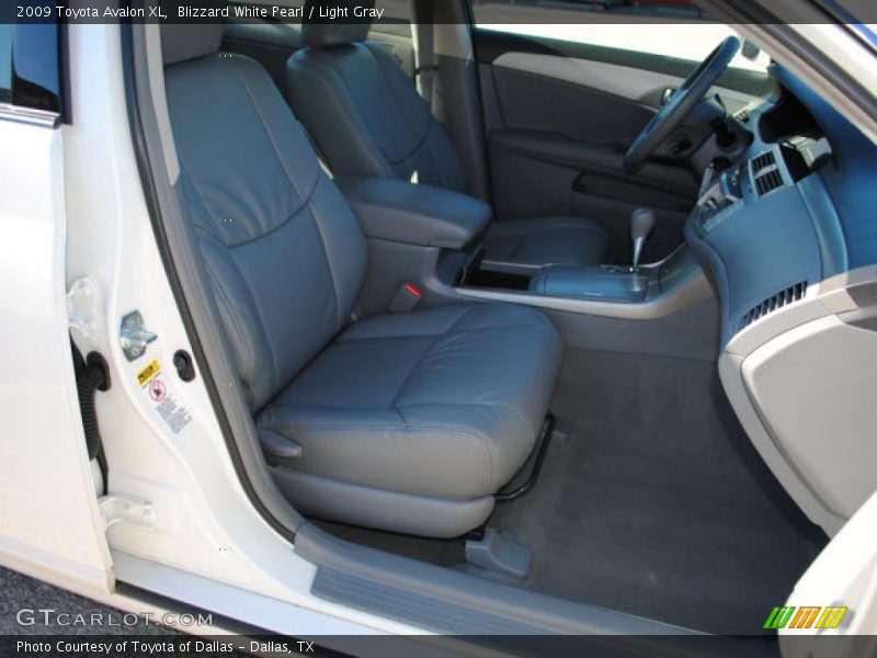 Blizzard White Pearl / Light Gray 2009 Toyota Avalon XL