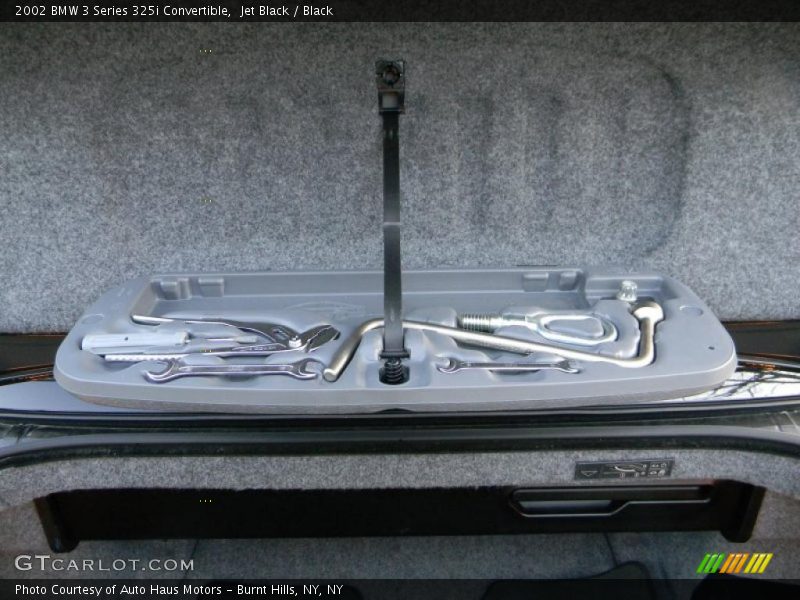  2002 3 Series 325i Convertible Trunk