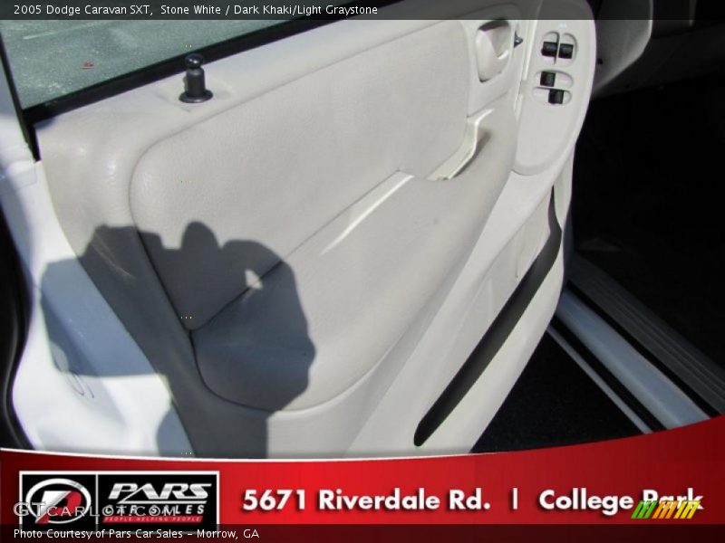 Stone White / Dark Khaki/Light Graystone 2005 Dodge Caravan SXT