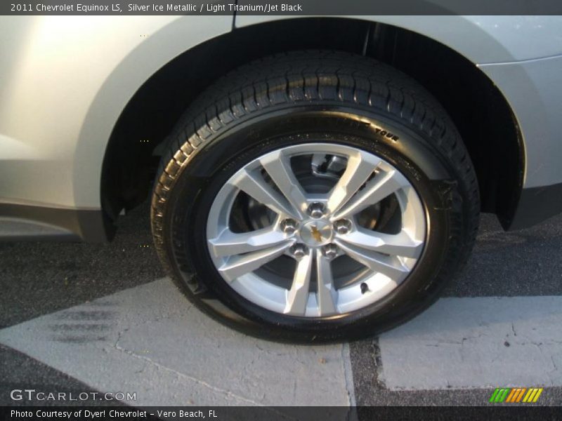 Silver Ice Metallic / Light Titanium/Jet Black 2011 Chevrolet Equinox LS