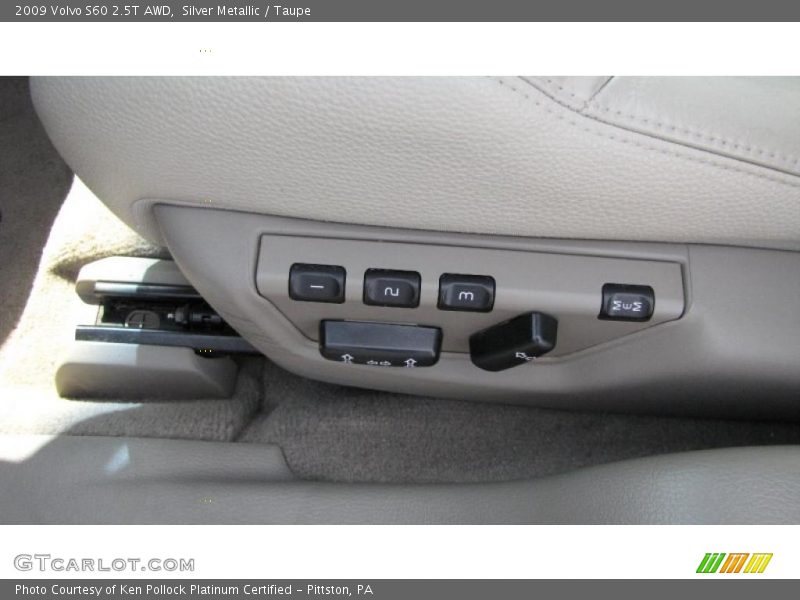 Silver Metallic / Taupe 2009 Volvo S60 2.5T AWD