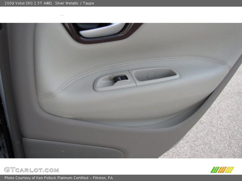 Silver Metallic / Taupe 2009 Volvo S60 2.5T AWD