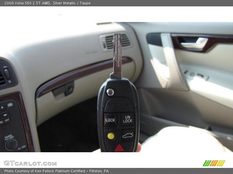 Silver Metallic / Taupe 2009 Volvo S60 2.5T AWD