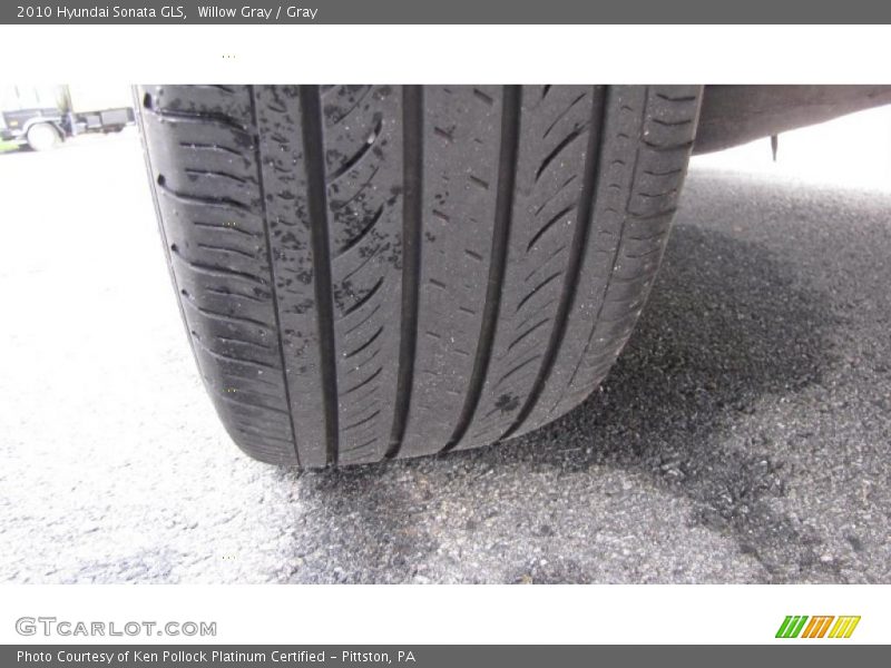 Willow Gray / Gray 2010 Hyundai Sonata GLS