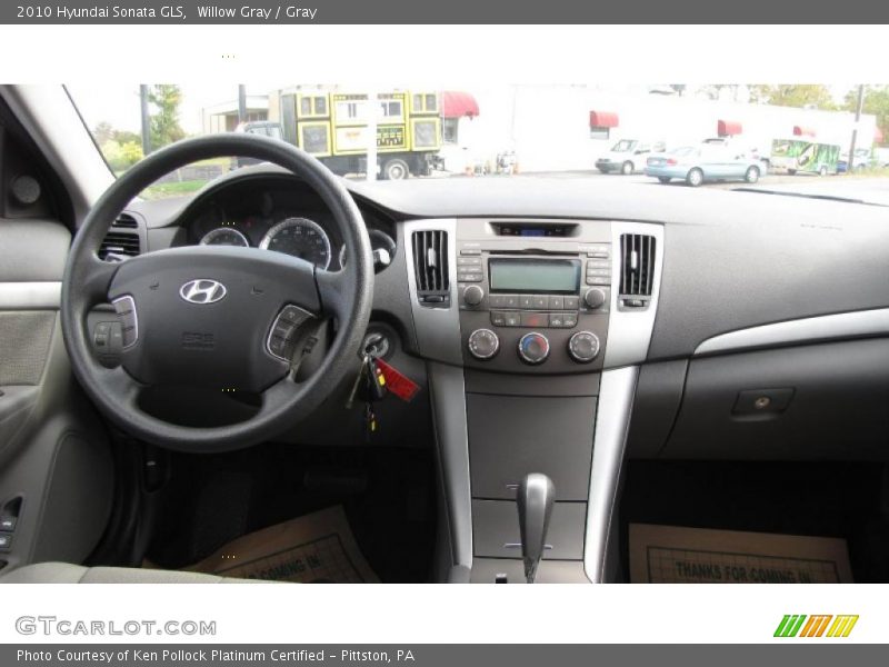 Willow Gray / Gray 2010 Hyundai Sonata GLS
