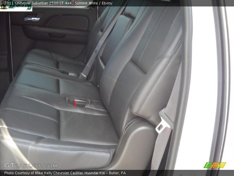 Summit White / Ebony 2011 Chevrolet Suburban 2500 LT 4x4