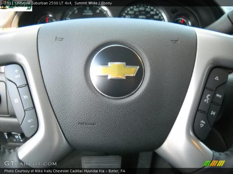 Summit White / Ebony 2011 Chevrolet Suburban 2500 LT 4x4