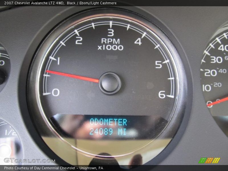 Black / Ebony/Light Cashmere 2007 Chevrolet Avalanche LTZ 4WD