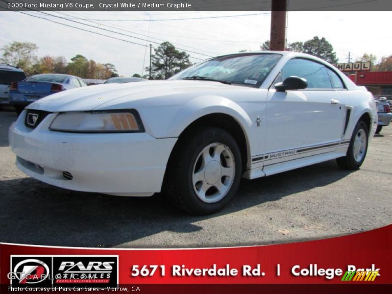 Crystal White / Medium Graphite 2000 Ford Mustang V6 Coupe