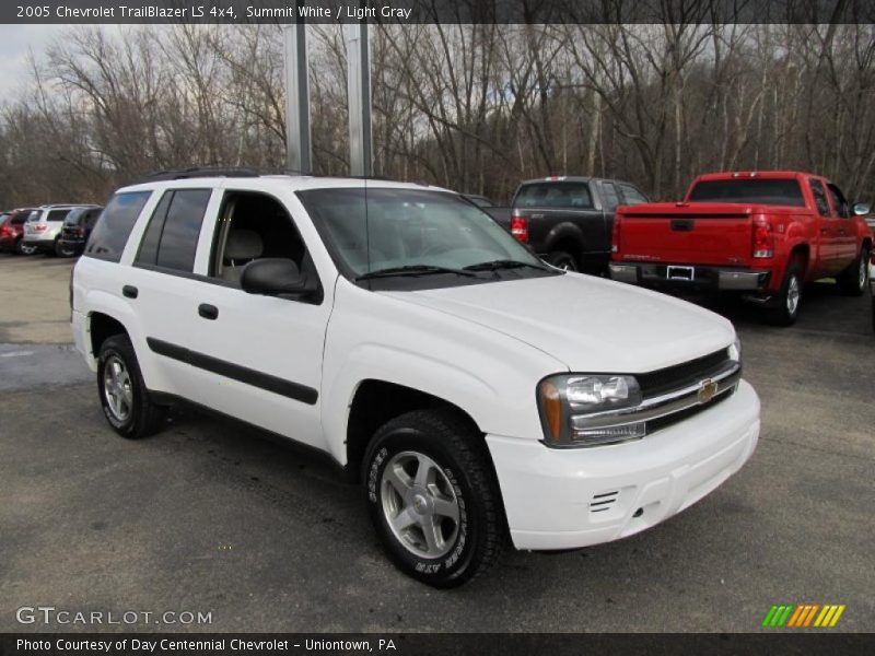 Summit White / Light Gray 2005 Chevrolet TrailBlazer LS 4x4