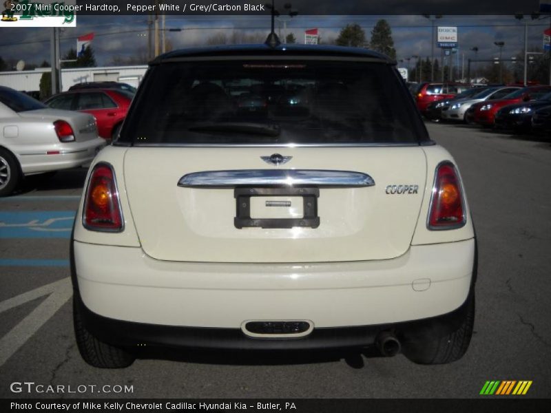 Pepper White / Grey/Carbon Black 2007 Mini Cooper Hardtop