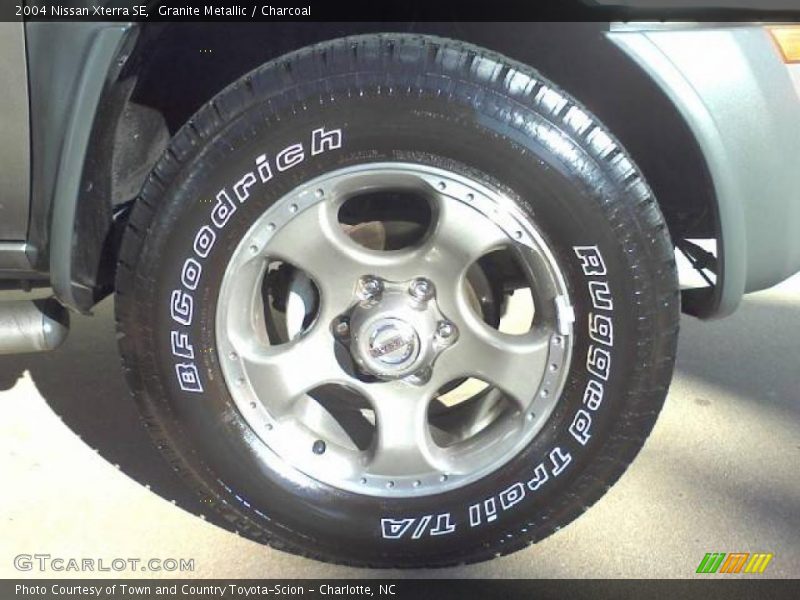 Granite Metallic / Charcoal 2004 Nissan Xterra SE