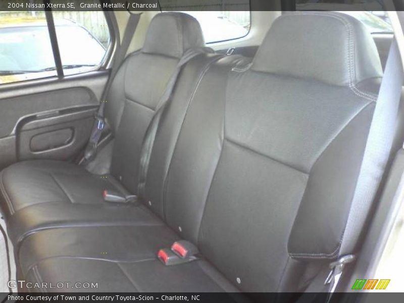 Granite Metallic / Charcoal 2004 Nissan Xterra SE