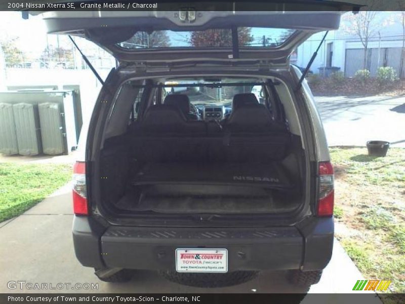 Granite Metallic / Charcoal 2004 Nissan Xterra SE