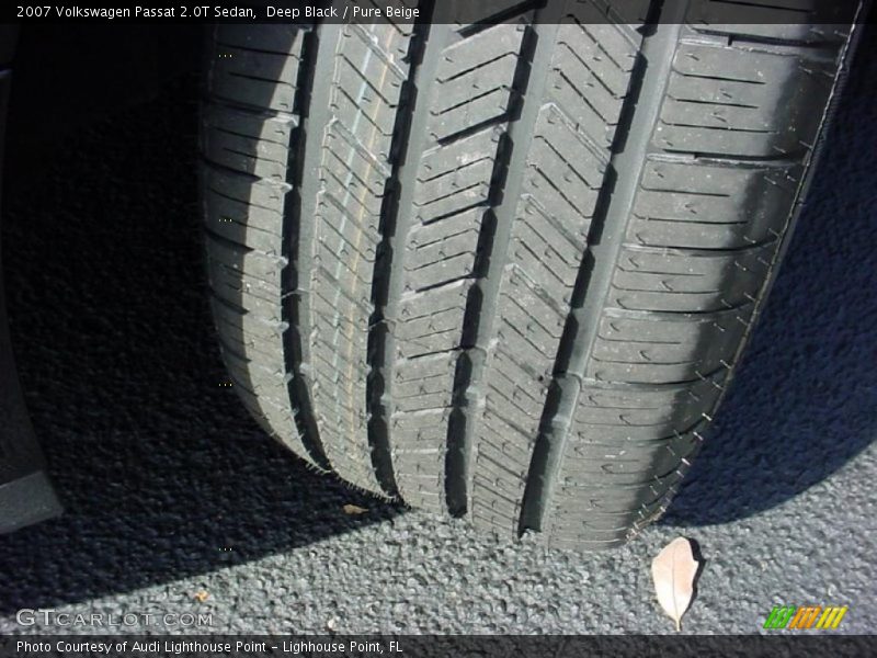 Deep Black / Pure Beige 2007 Volkswagen Passat 2.0T Sedan