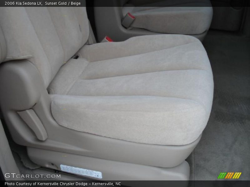Sunset Gold / Beige 2006 Kia Sedona LX