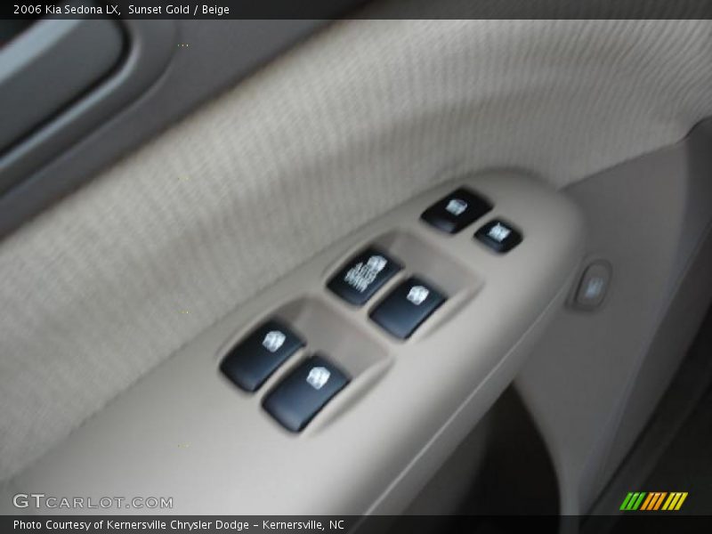 Sunset Gold / Beige 2006 Kia Sedona LX