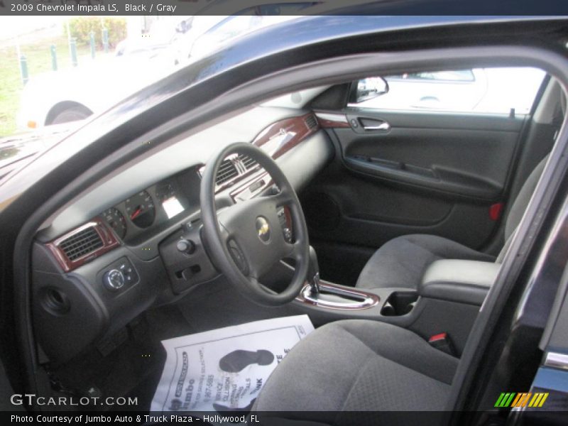 Black / Gray 2009 Chevrolet Impala LS
