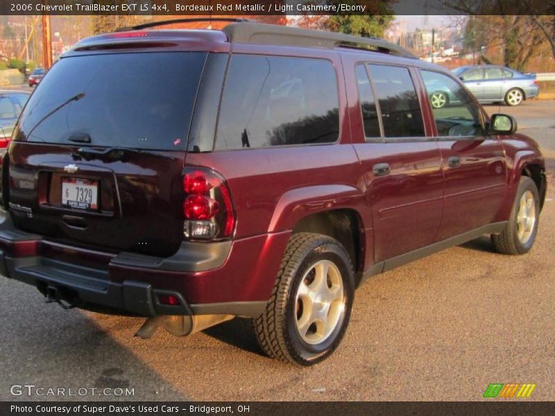 Bordeaux Red Metallic / Light Cashmere/Ebony 2006 Chevrolet TrailBlazer EXT LS 4x4
