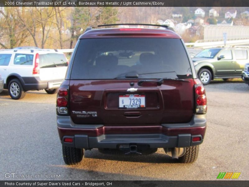 Bordeaux Red Metallic / Light Cashmere/Ebony 2006 Chevrolet TrailBlazer EXT LS 4x4