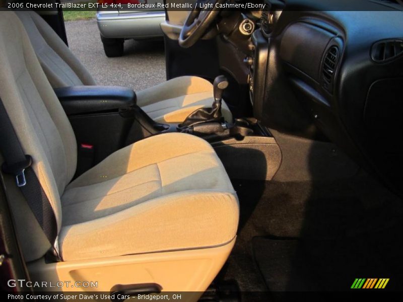 Bordeaux Red Metallic / Light Cashmere/Ebony 2006 Chevrolet TrailBlazer EXT LS 4x4
