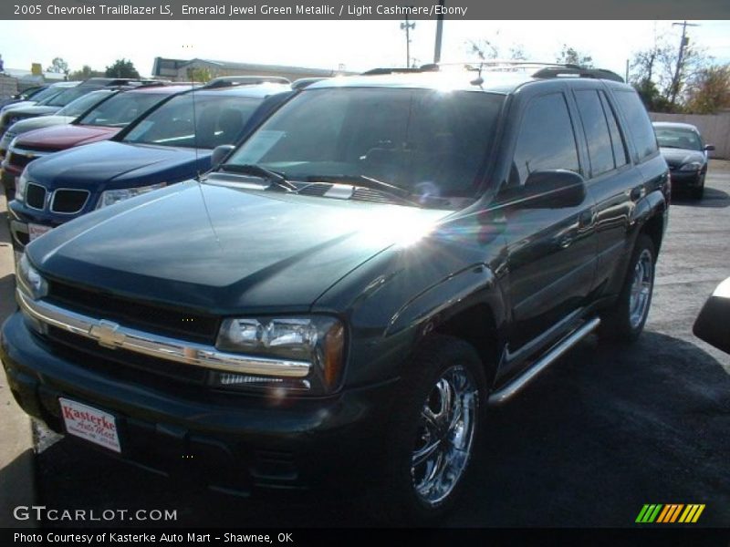 Emerald Jewel Green Metallic / Light Cashmere/Ebony 2005 Chevrolet TrailBlazer LS