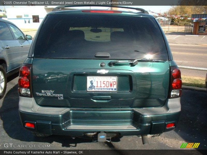 Emerald Jewel Green Metallic / Light Cashmere/Ebony 2005 Chevrolet TrailBlazer LS