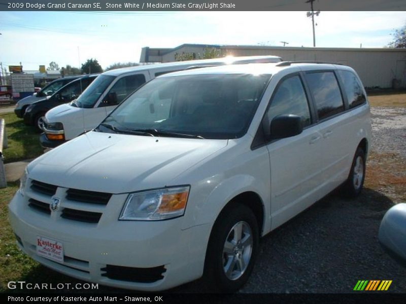 Stone White / Medium Slate Gray/Light Shale 2009 Dodge Grand Caravan SE