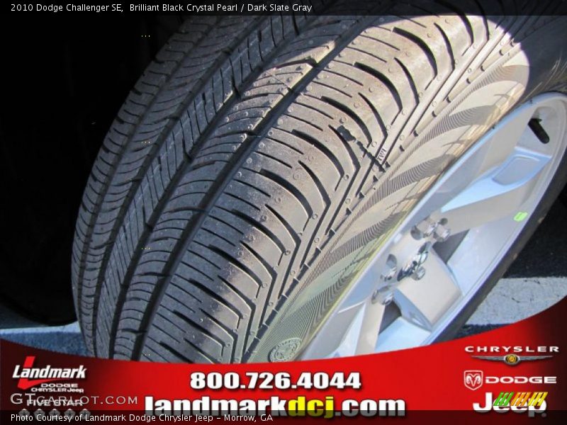 Brilliant Black Crystal Pearl / Dark Slate Gray 2010 Dodge Challenger SE