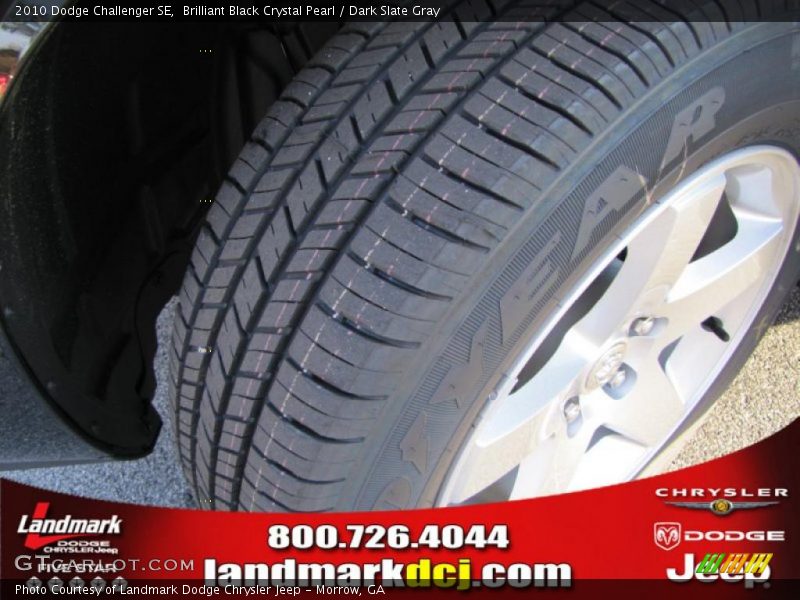 Brilliant Black Crystal Pearl / Dark Slate Gray 2010 Dodge Challenger SE