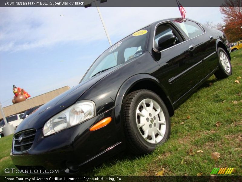 Super Black / Black 2000 Nissan Maxima SE