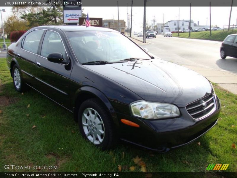 Super Black / Black 2000 Nissan Maxima SE