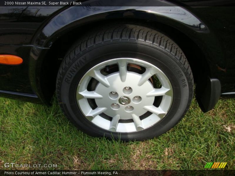 Super Black / Black 2000 Nissan Maxima SE