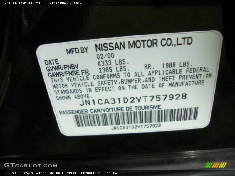 Super Black / Black 2000 Nissan Maxima SE