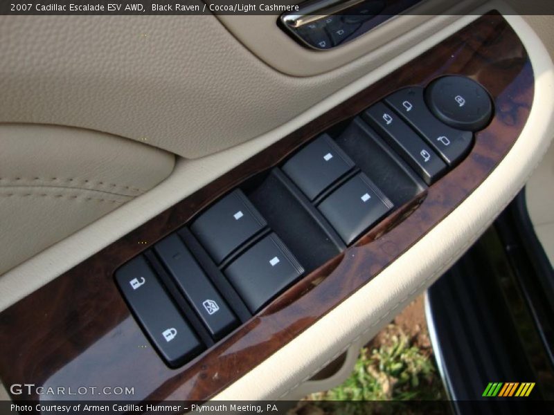 Controls of 2007 Escalade ESV AWD