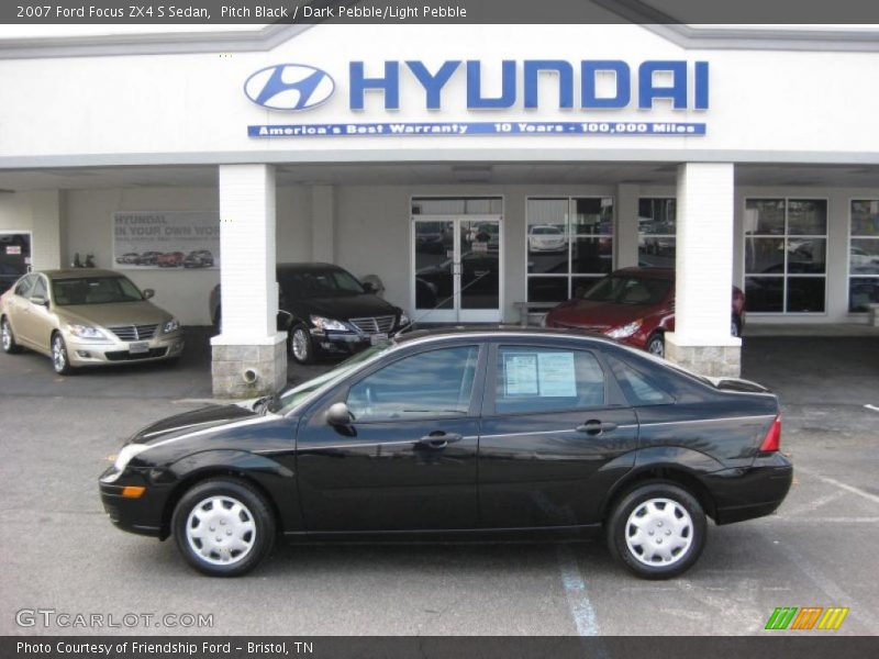 Pitch Black / Dark Pebble/Light Pebble 2007 Ford Focus ZX4 S Sedan