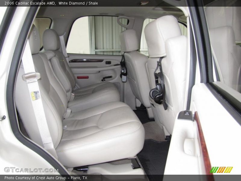  2006 Escalade AWD Shale Interior