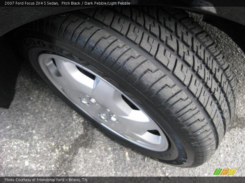 Pitch Black / Dark Pebble/Light Pebble 2007 Ford Focus ZX4 S Sedan