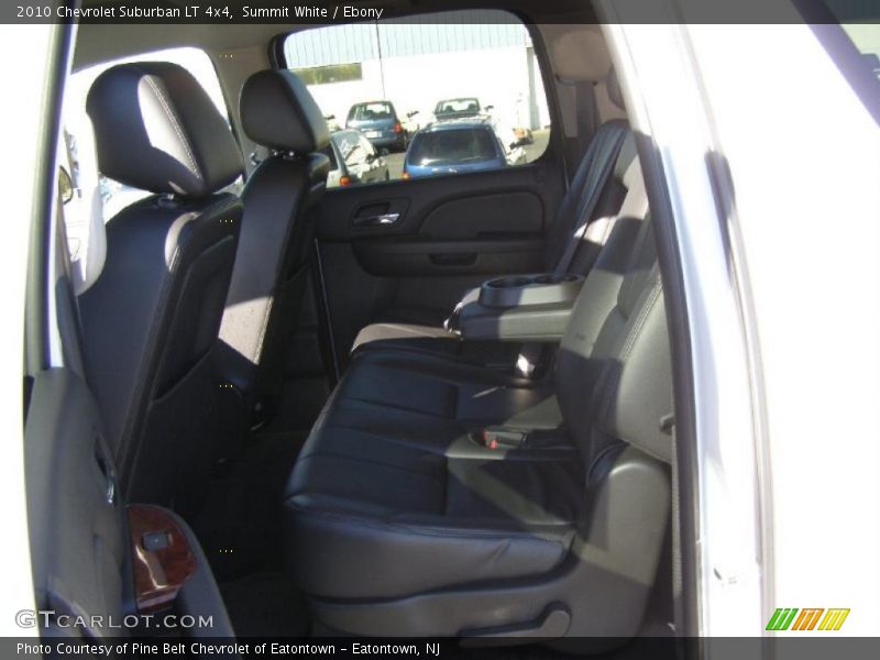 Summit White / Ebony 2010 Chevrolet Suburban LT 4x4