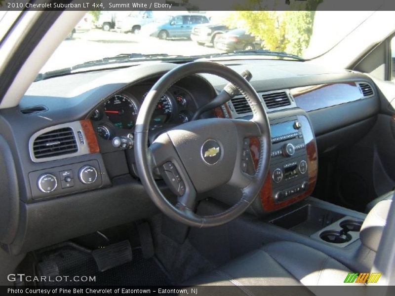 Summit White / Ebony 2010 Chevrolet Suburban LT 4x4