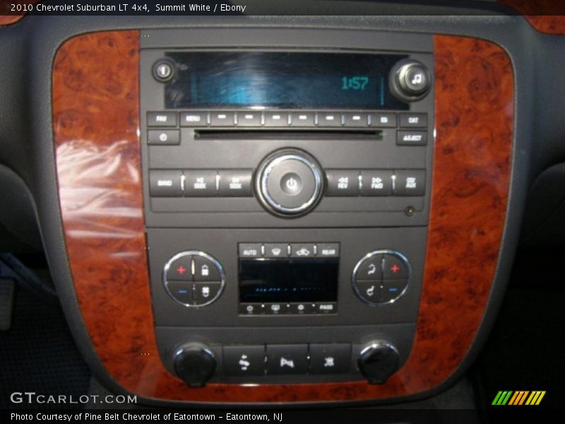 Summit White / Ebony 2010 Chevrolet Suburban LT 4x4