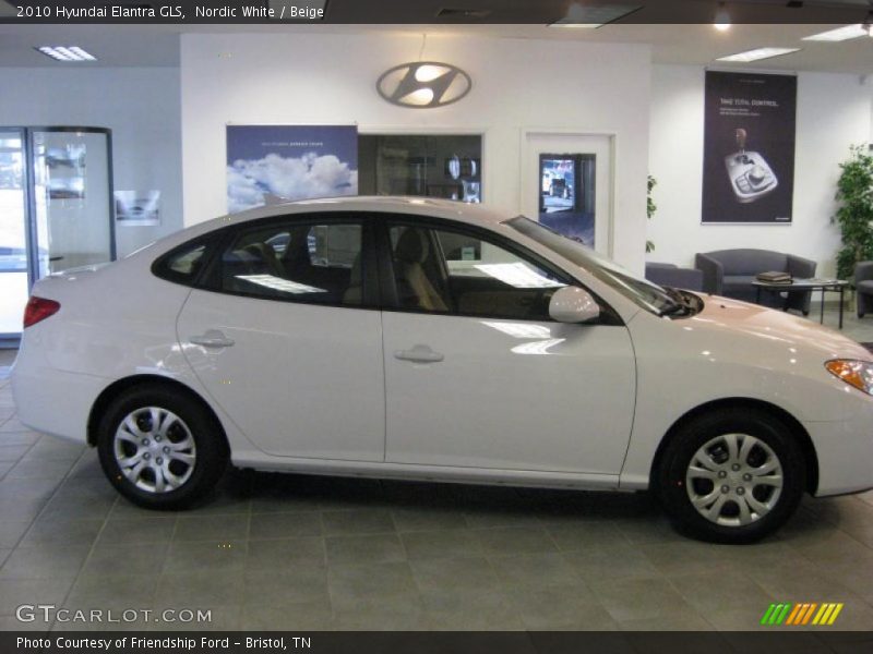Nordic White / Beige 2010 Hyundai Elantra GLS