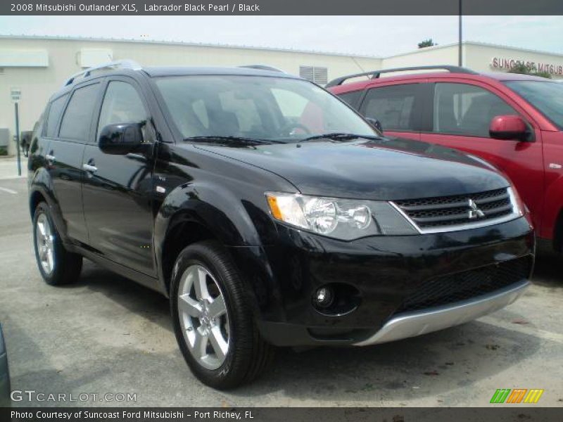 Labrador Black Pearl / Black 2008 Mitsubishi Outlander XLS