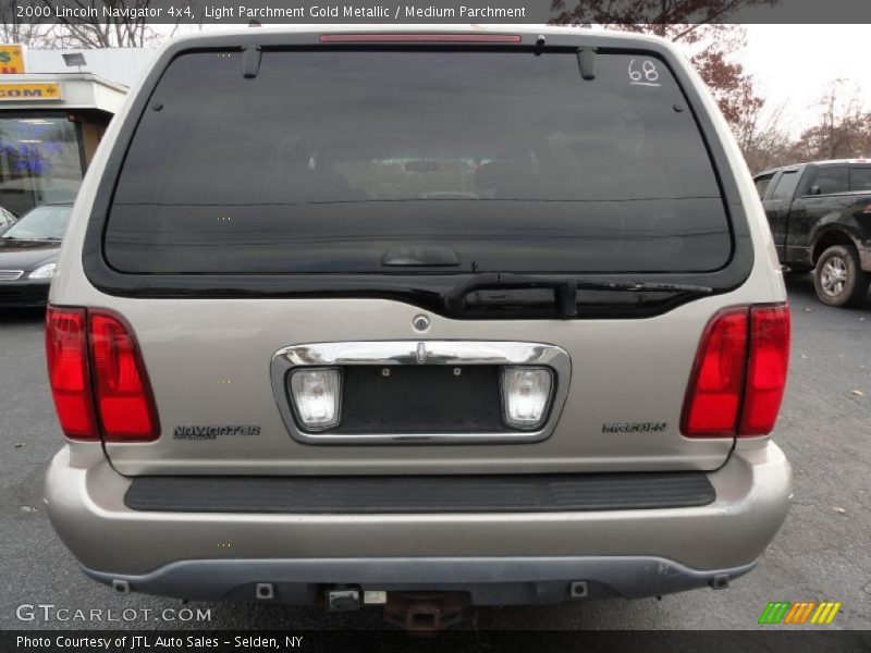 Light Parchment Gold Metallic / Medium Parchment 2000 Lincoln Navigator 4x4