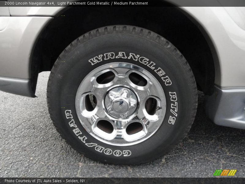 Light Parchment Gold Metallic / Medium Parchment 2000 Lincoln Navigator 4x4